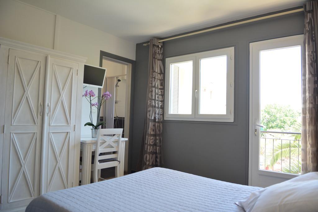 Hotel Le Grillon LʼÎle-Rousse Zewnętrze zdjęcie