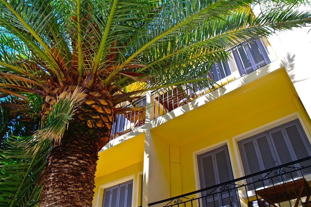 Hotel Le Grillon LʼÎle-Rousse Zewnętrze zdjęcie
